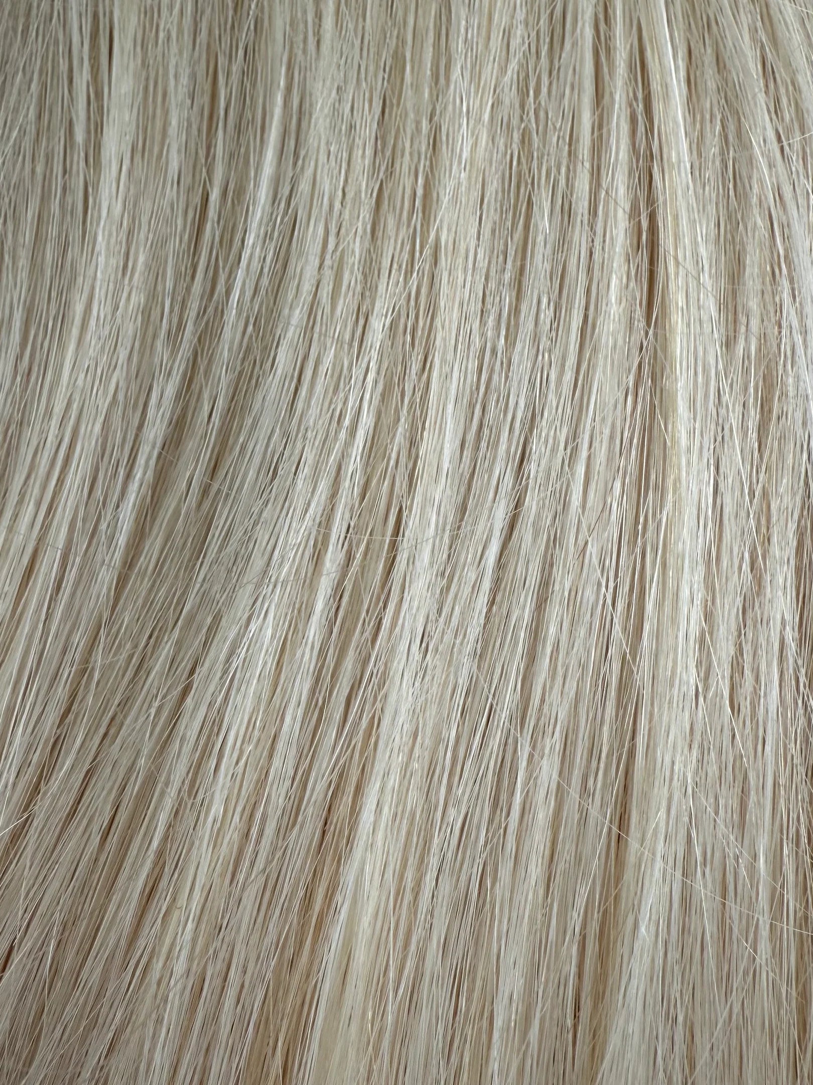 CLIPS-IN REMY HAIR