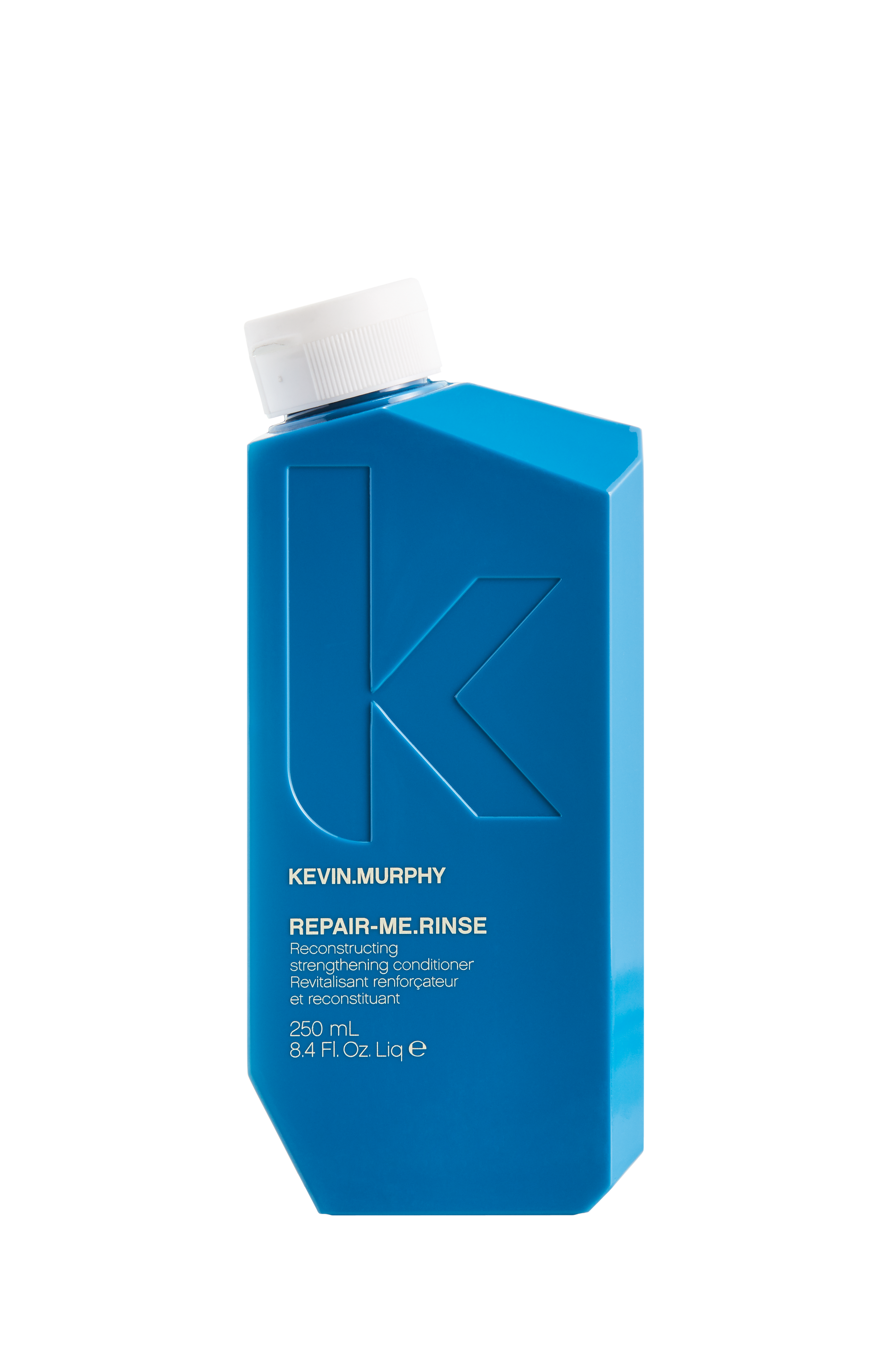 TRAITEMENT RÉPARATEUR ET NETTOYANT POUR CHEVEUX SECS, ENDOMMAGÉS ET ABÎMÉS
Réparez, renouvelez et restaurez vos cheveux secs, abîmés ou frisés avec RE.STORE, la troisième étape de notre système réparateur en 4 étapes. Notre puissant traitement nettoyant et réparateur offre les bienfaits des protéines de superaliments et d’enzymes de fruits, qui aident à conserver l’hydratation de manière naturelle et contribuent à la reconstruction des cheveux abîmés. Avec l’aide des acides aminés, ses principaux composants