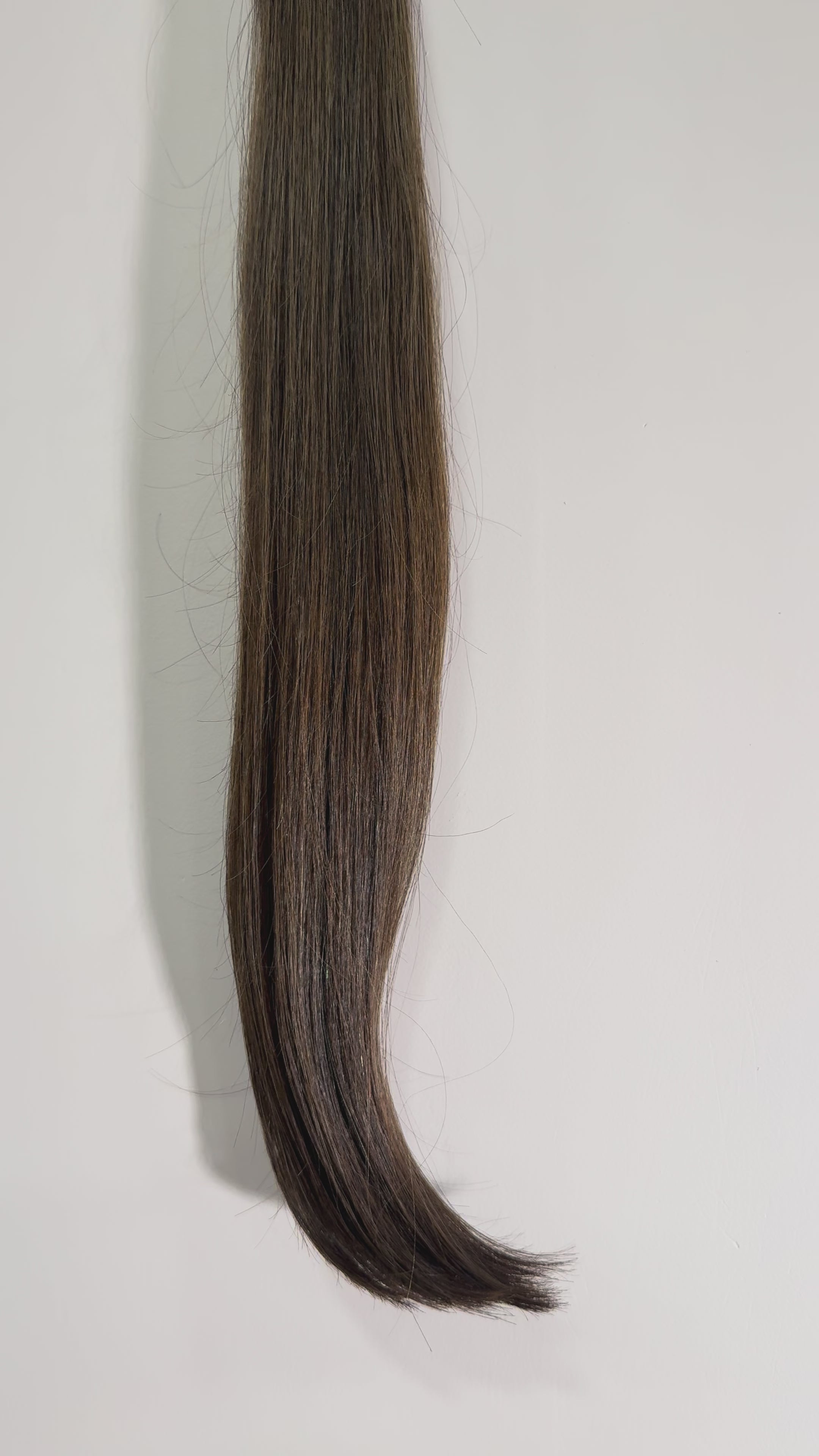 Charger la vidéo : MACHINE WEFT - REMY HAIR