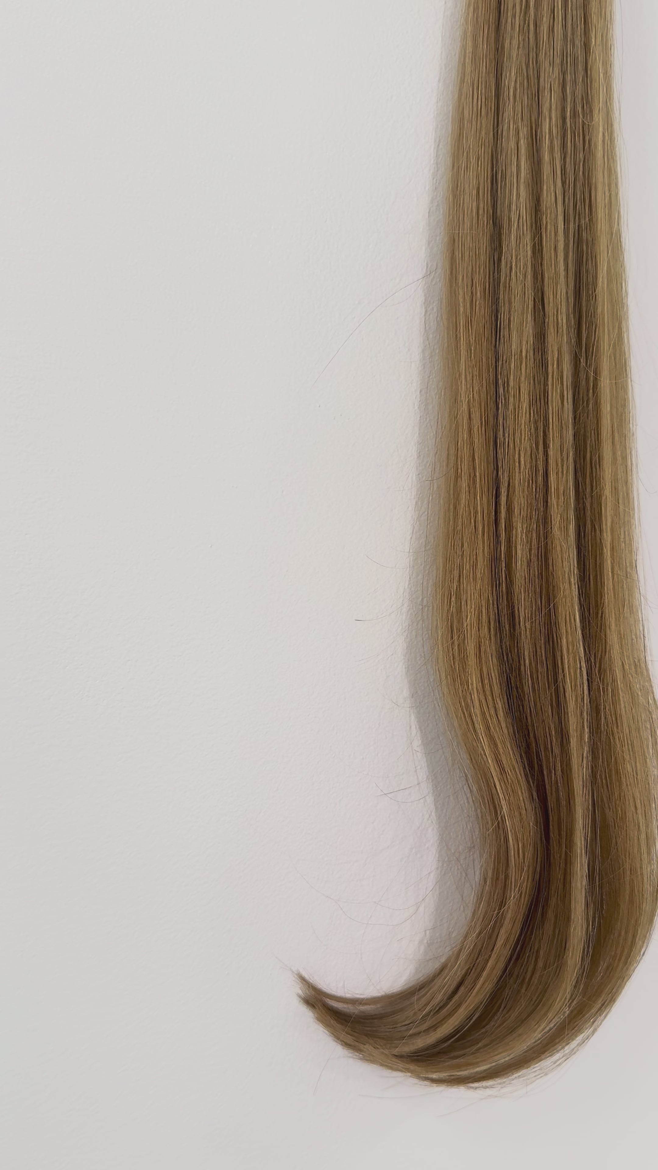 Charger la vidéo : MACHINE WEFT - REMY HAIR
