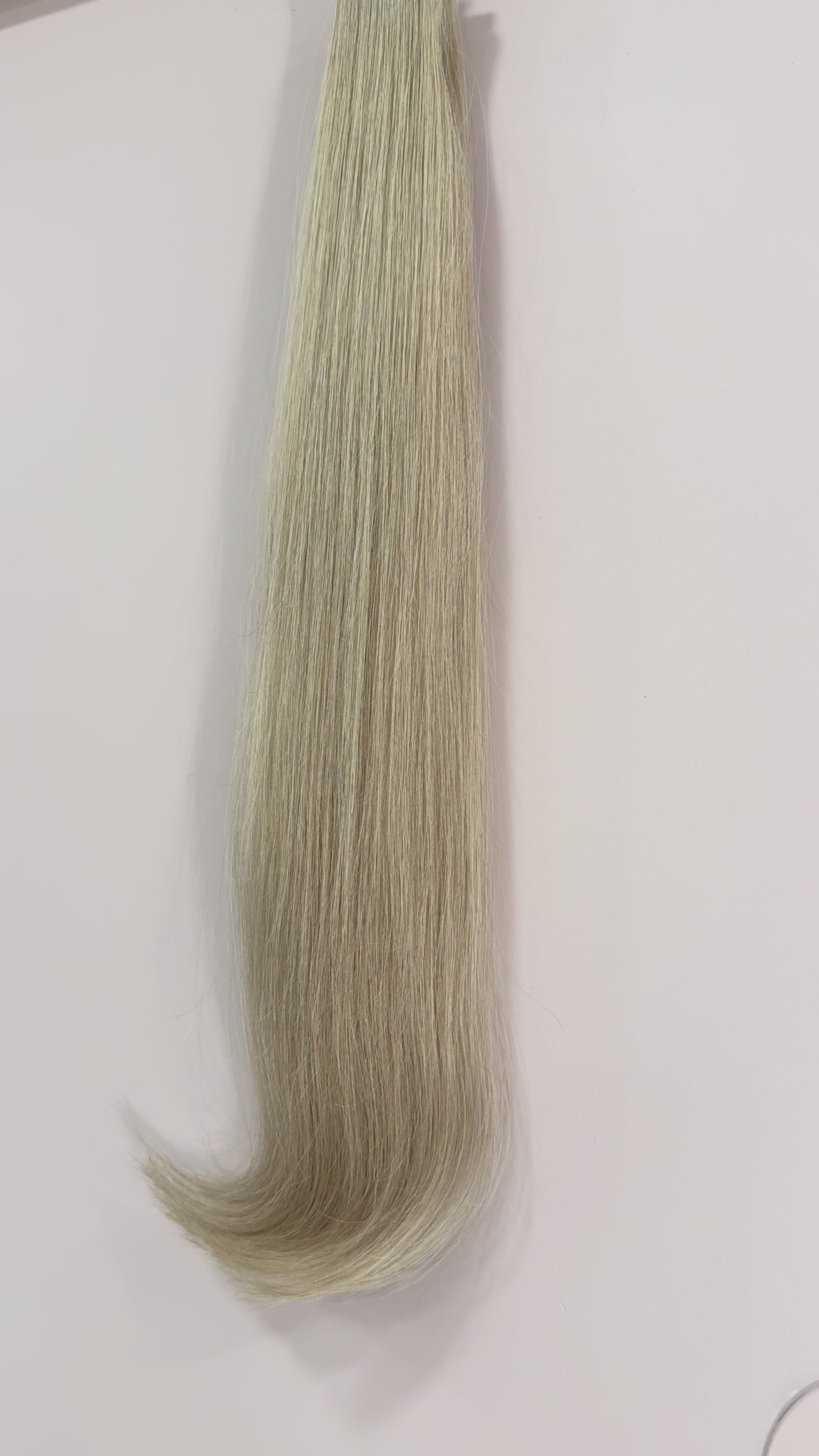 Charger la vidéo : MACHINE WEFT - REMY HAIR